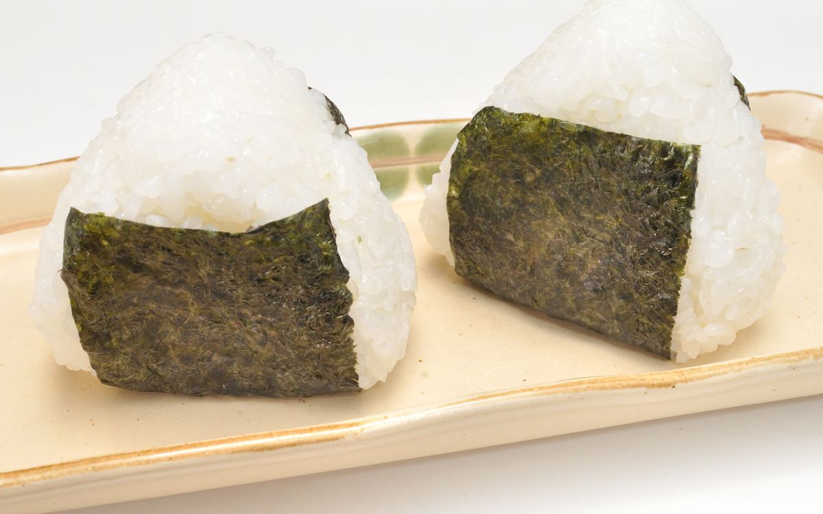 大きなおにぎり スタミナにんにくチャーシューが2026年7月28日発売｜価格・カロリー・販売地域まとめ（写真はイメージ）